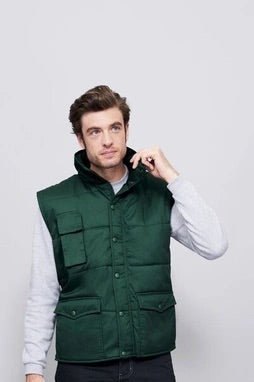 Schal ein Mantel, eine warme Winterjacke